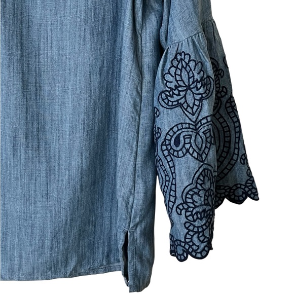 Soft Surroundings NWT chambray v-neck embroidered bell statement sleeve blouse - Picture 5 of 11